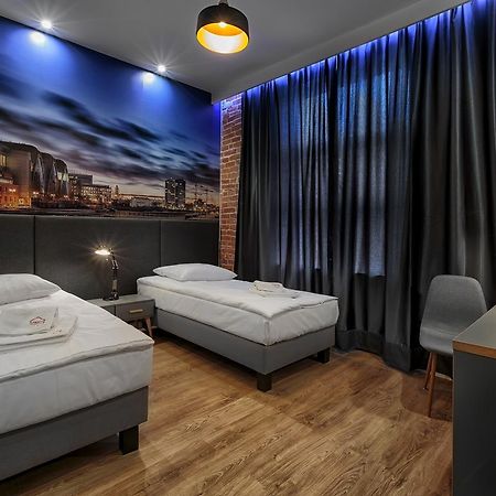 Adler Bed&Breakfast Apartment Лодз Екстериор снимка