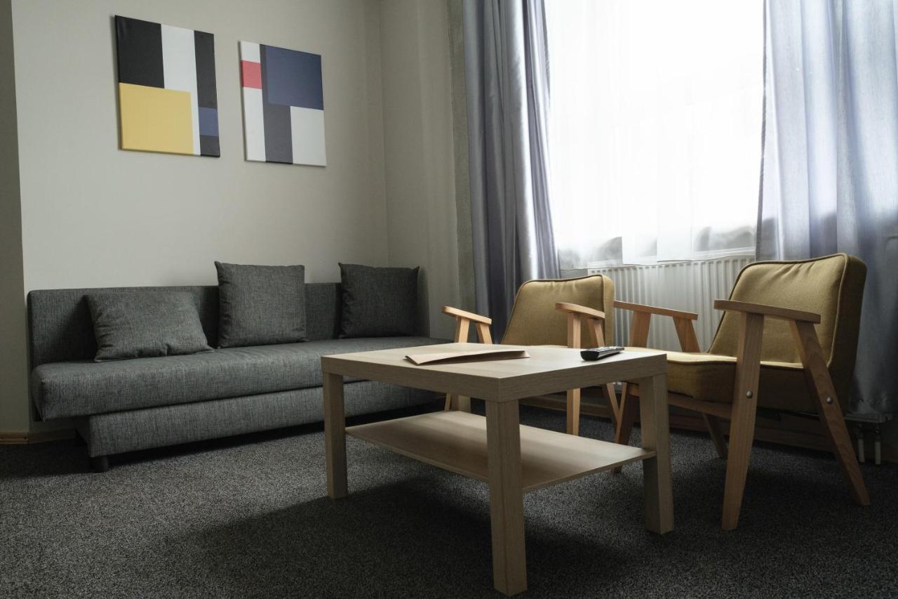 Adler Bed&Breakfast Apartment Лодз Екстериор снимка