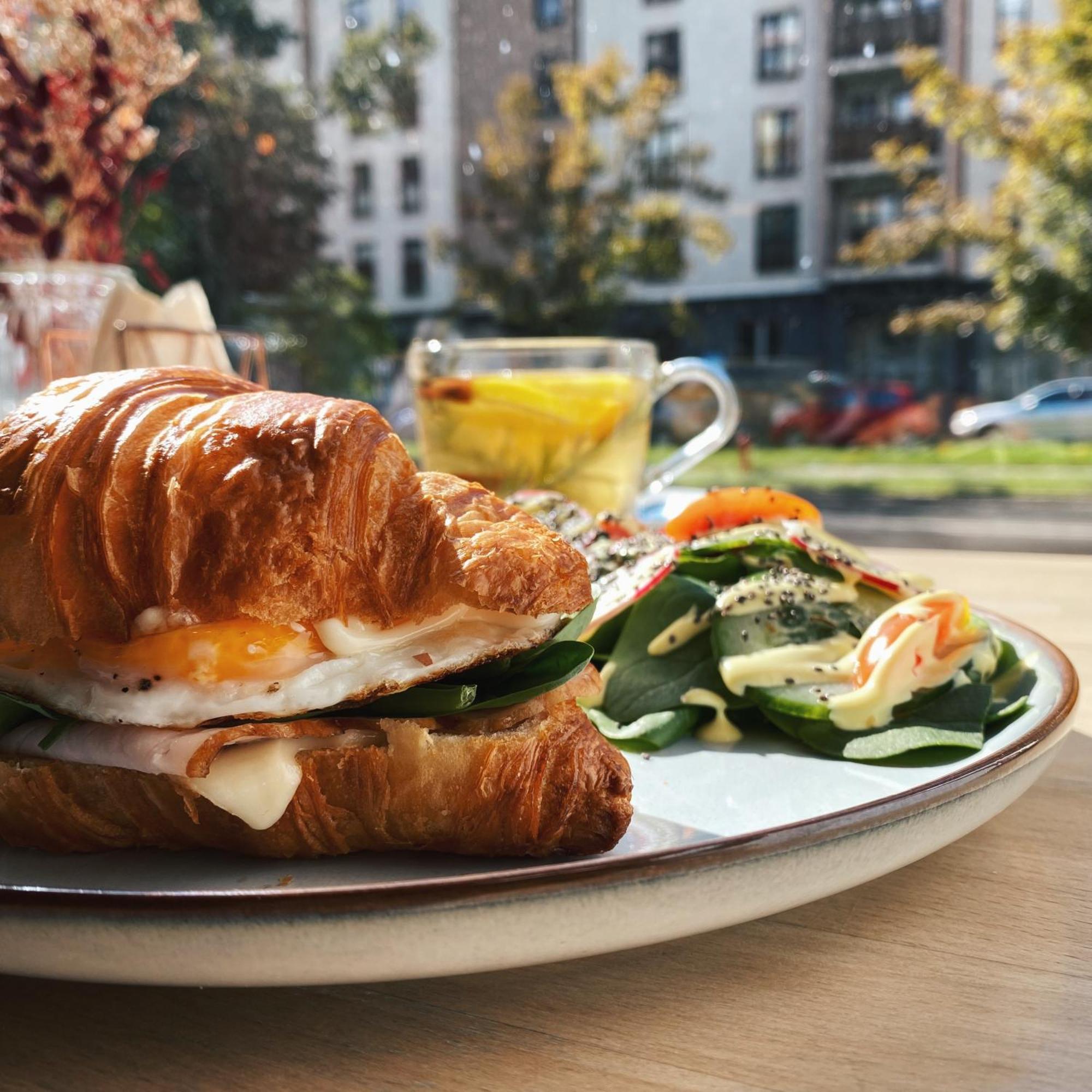 Adler Bed&Breakfast Apartment Лодз Екстериор снимка