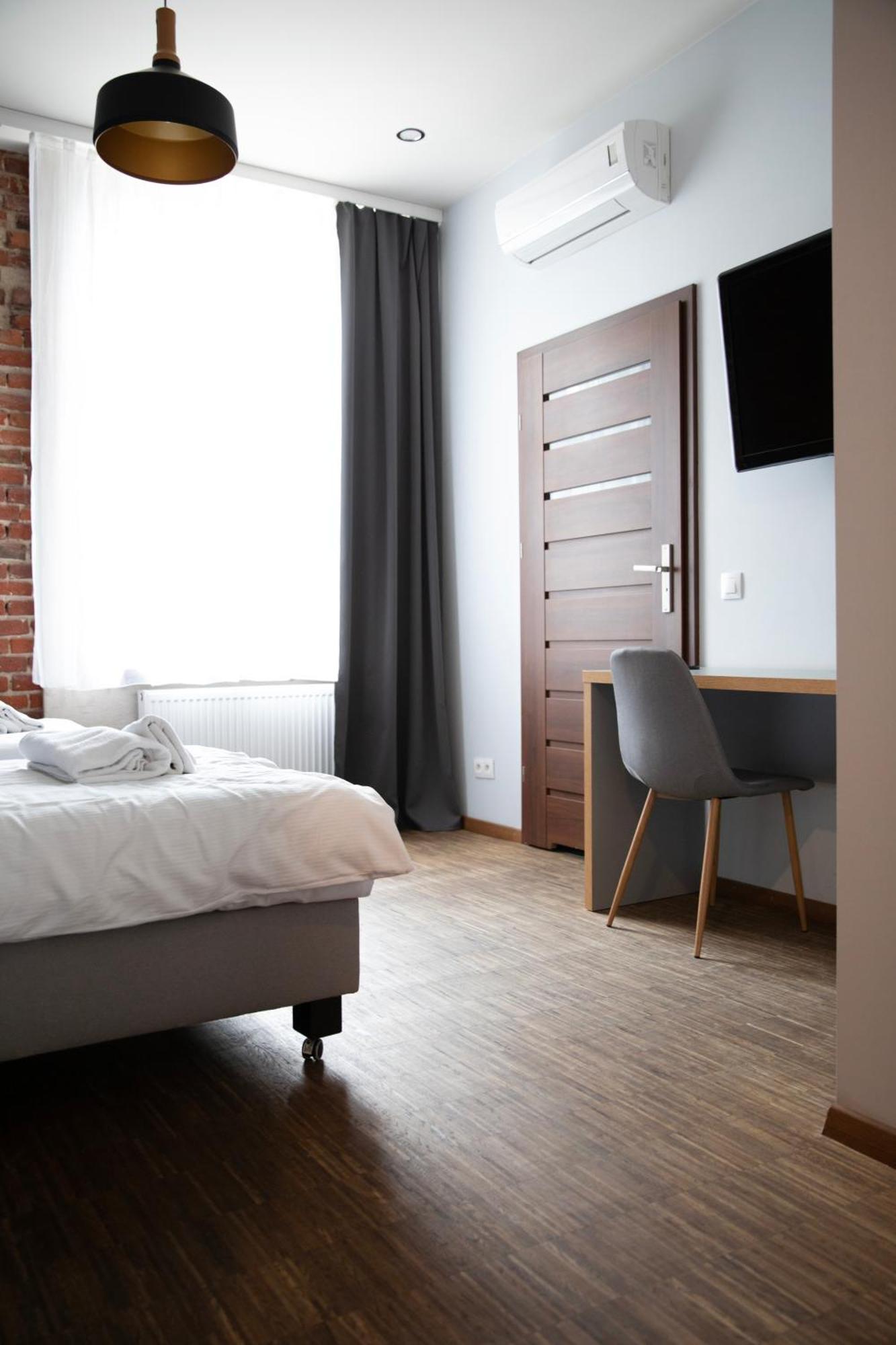 Adler Bed&Breakfast Apartment Лодз Екстериор снимка