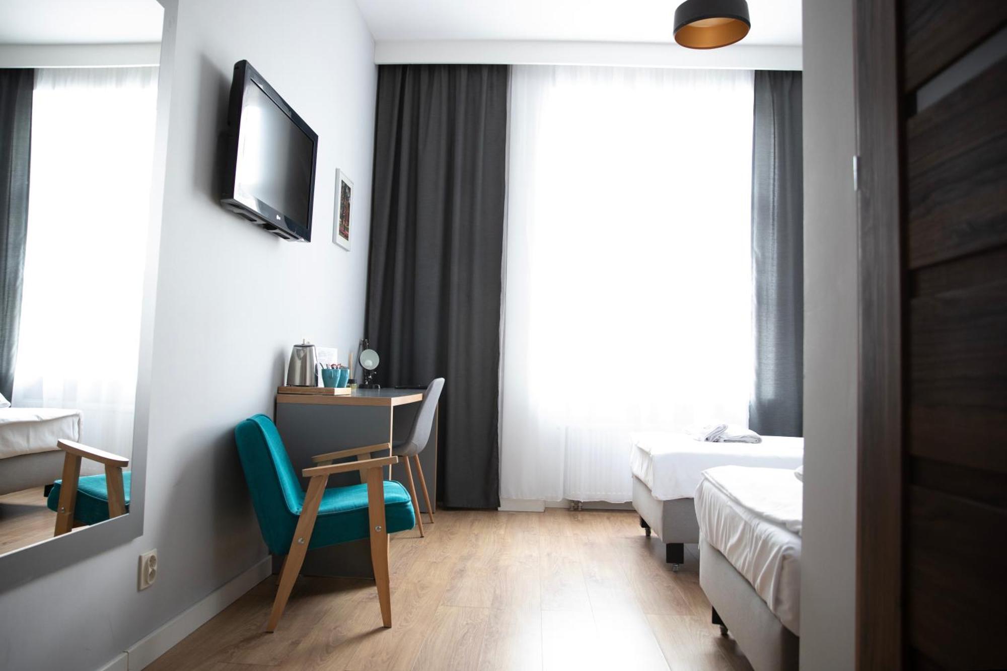 Adler Bed&Breakfast Apartment Лодз Екстериор снимка