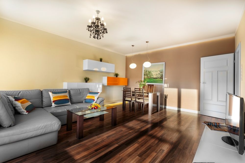 Adler Bed&Breakfast Apartment Лодз Екстериор снимка